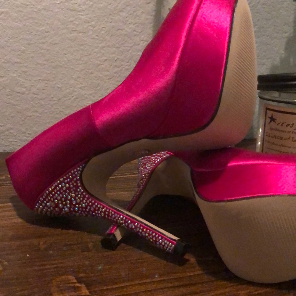 Gorgeous fascia Steve Madden heals